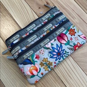 NWOT LeSportsac floral Makeup bag